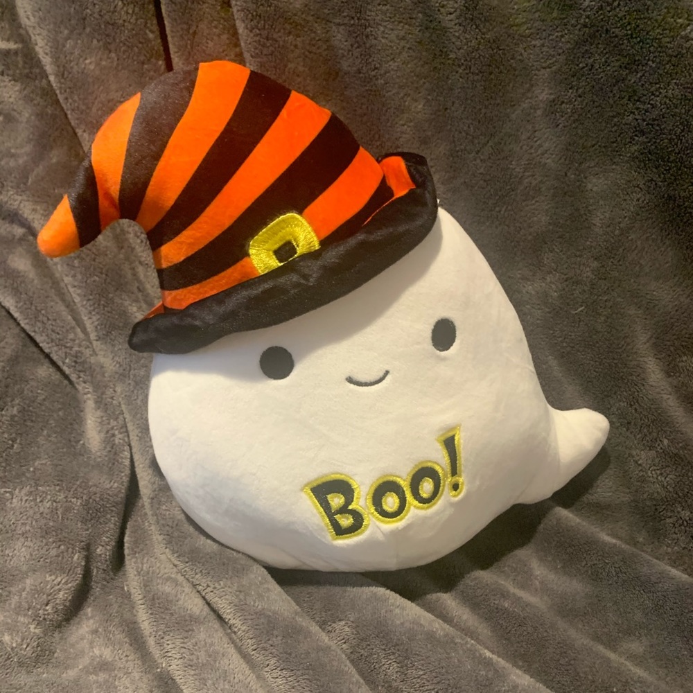 Halloween Squishmallow - Grace the Ghost 8' BNWT 👻